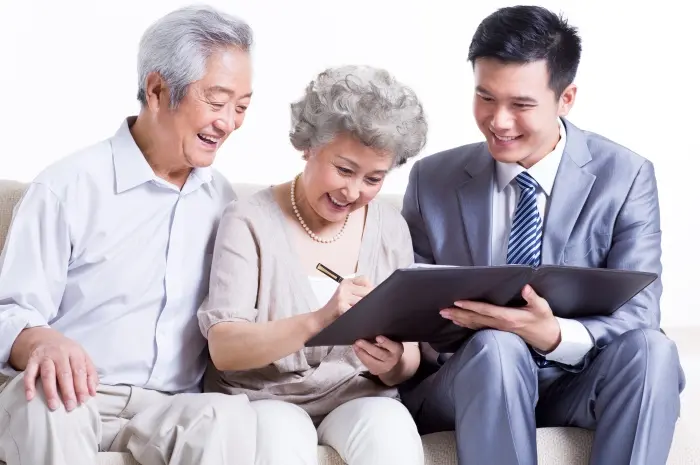 Kenapa Anak Harus Pertimbangkan Asuransi Kesehatan dan Jiwa untuk Orangtua