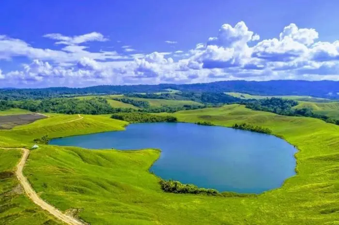 Destinasi Wisata Alam di Jayapura yang Memukau dan Sarat Keindahan