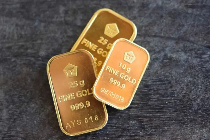 Harga Emas Naik-Turun? Ini 5 Faktor yang Memengaruhi Nilainya!